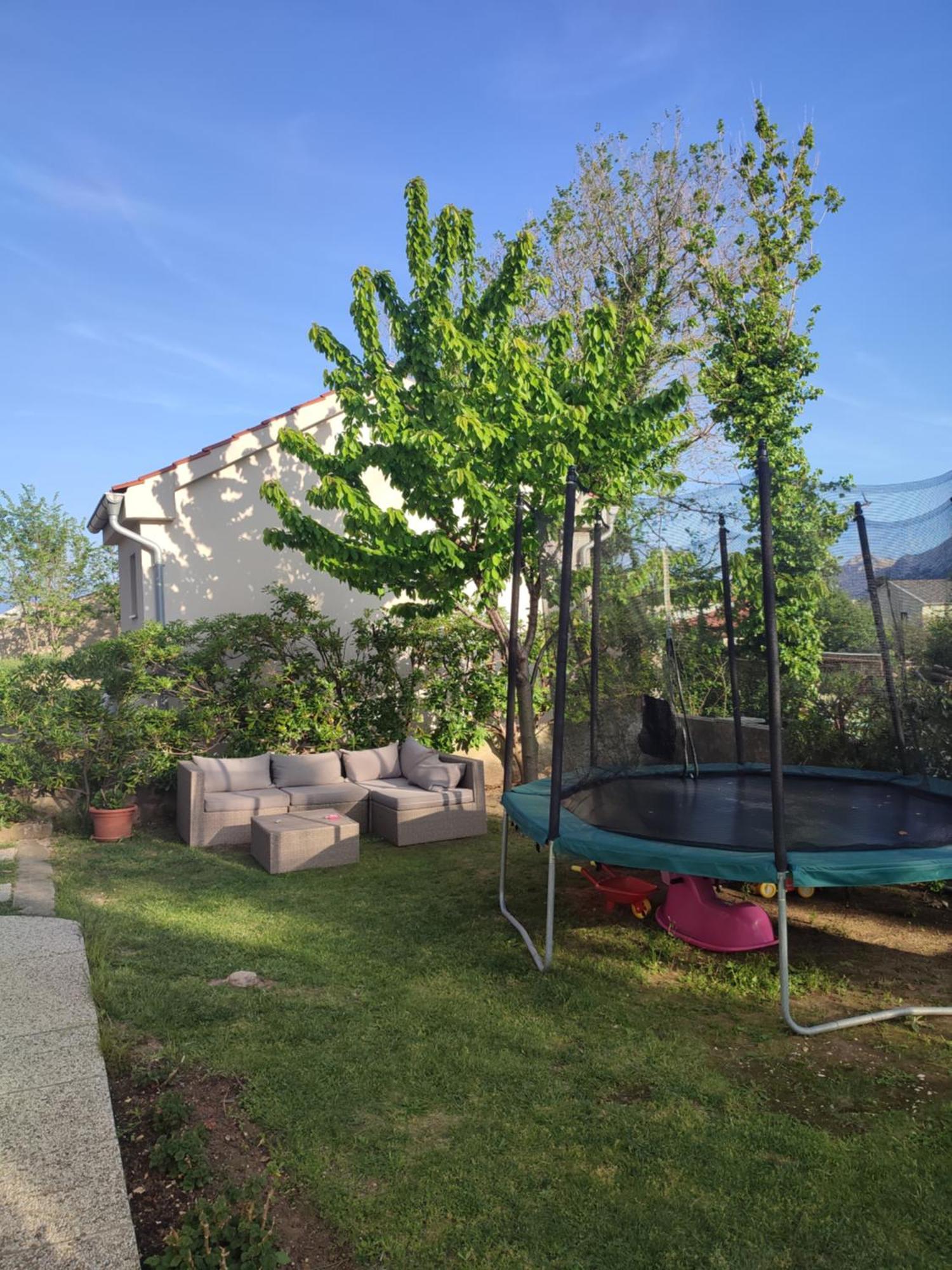 Apartments Kraljic I Baska  Bilik gambar
