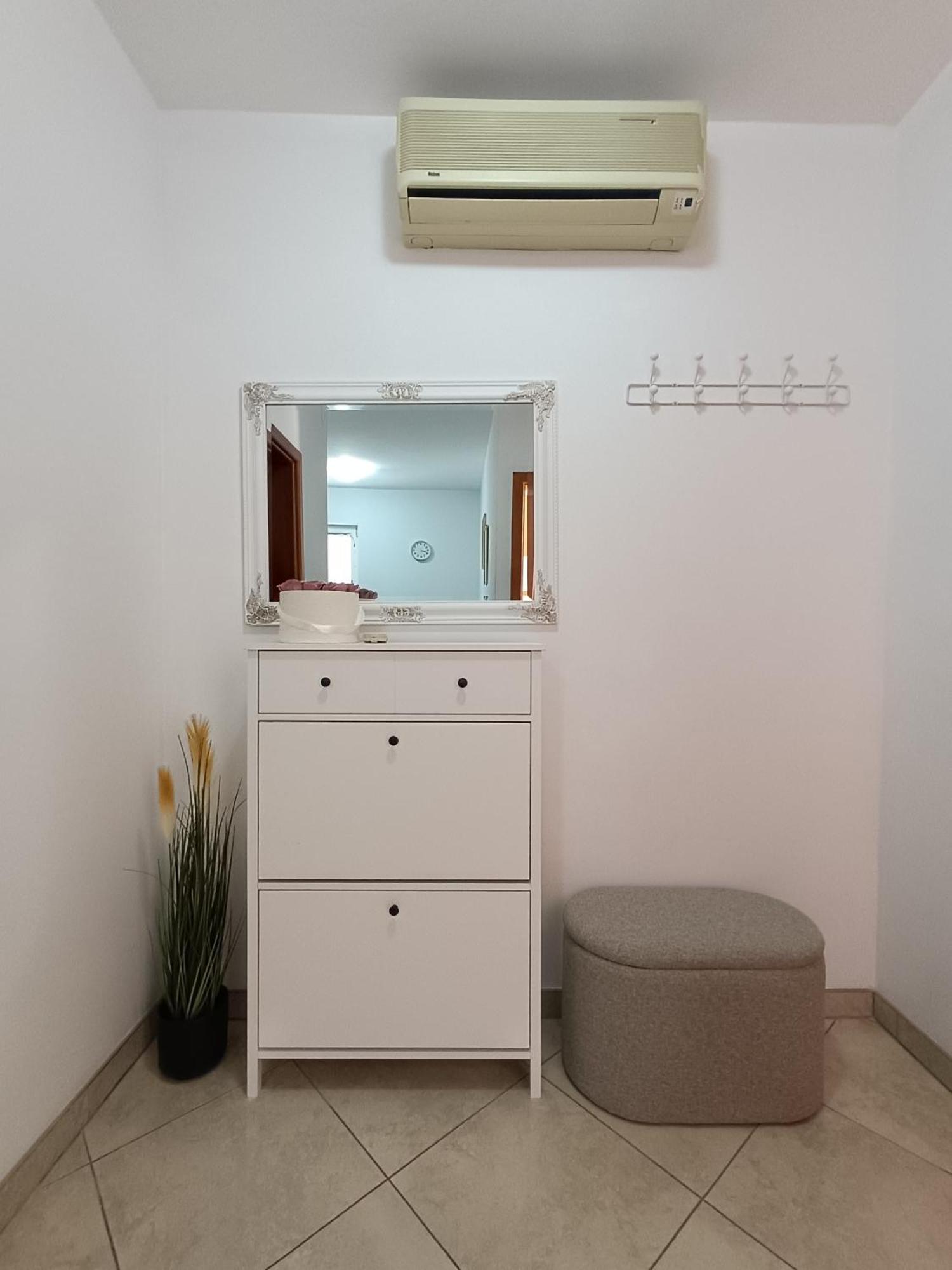 Apartments Kraljic I Baska  Luaran gambar