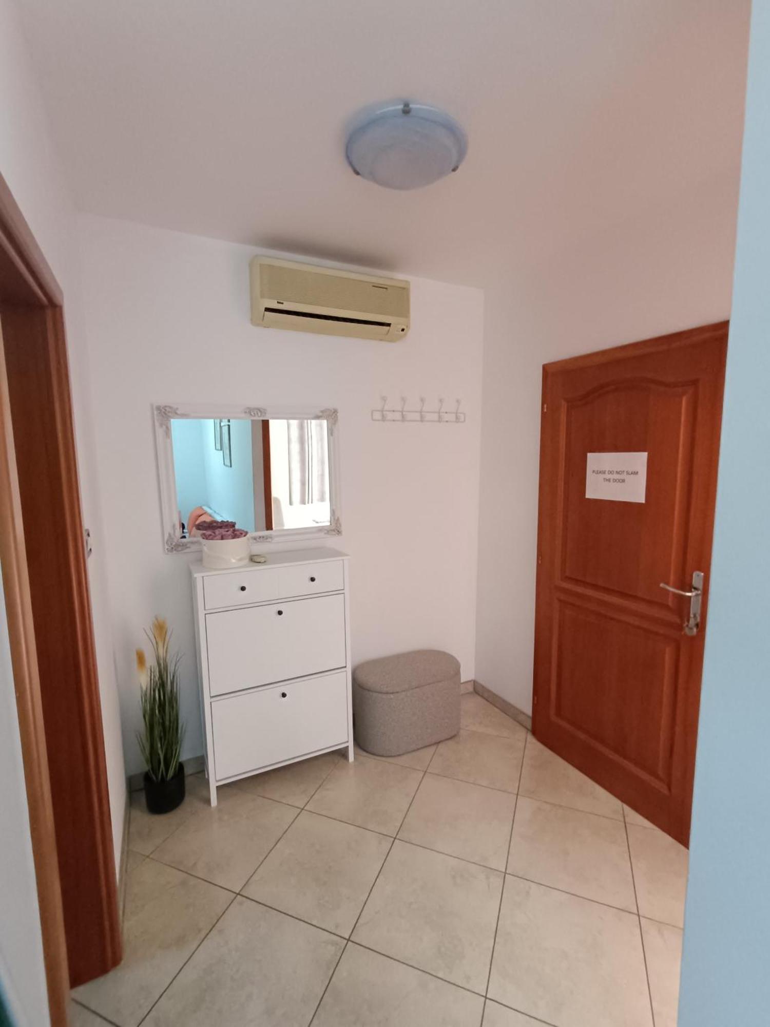 Apartments Kraljic I Baska  Luaran gambar